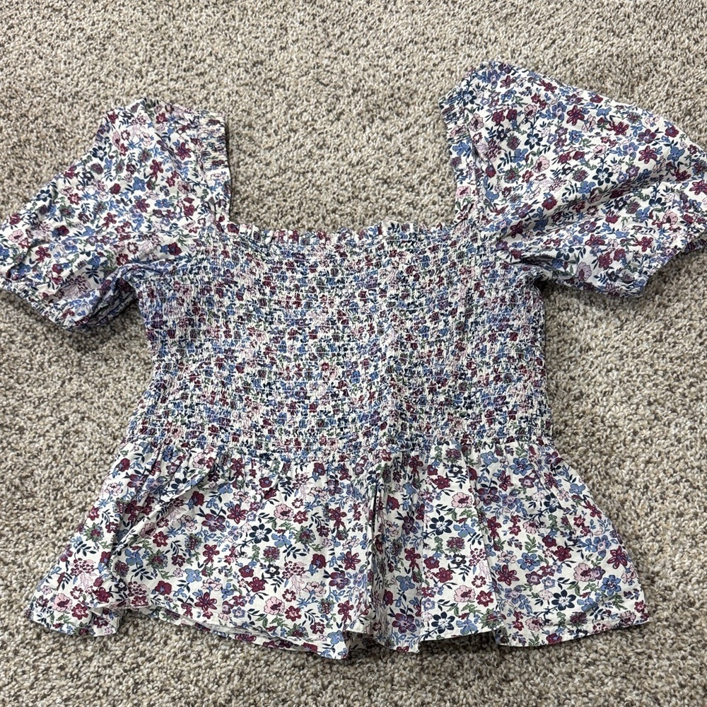 Floral Smocked Puff Sleeve Top